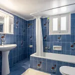 Massive 4br Retro - 3 Min Walk To * 科斯镇
