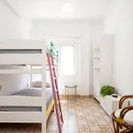 Apartmán Massive 4br Retro - 3 Min Walk To Kos